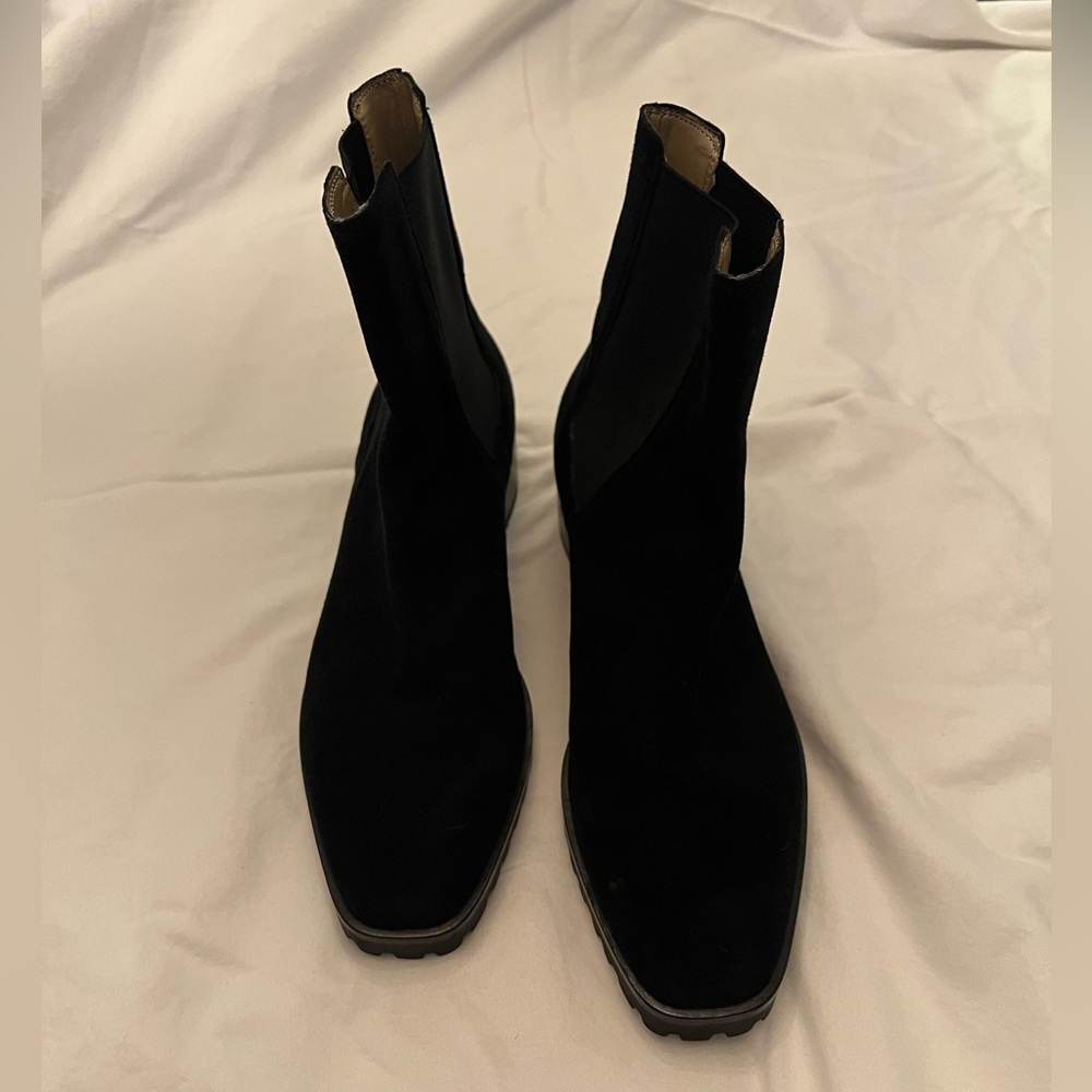 Ann Taylor black suede Chelsea boot size 8.5 squared off toe 1.5 inch heel